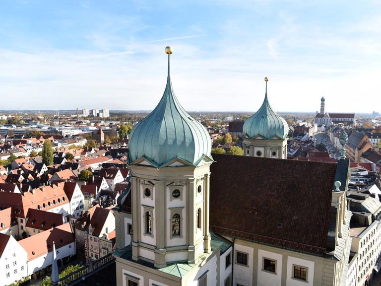 Blick auf das Augsburger Rathaus vom Perlachturm