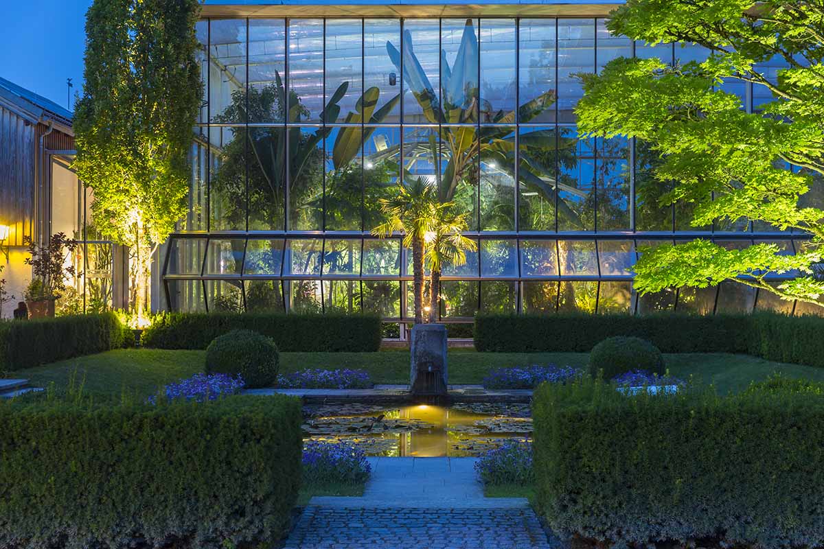 /fileadmin/Daten_Stadtsommer/Botanischer_Garten/Lichterzauber_Norbert_Liez_3.jpg